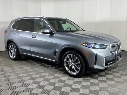 Certified 2024 BMW X5 xDrive40i w/ Premium Package image 6