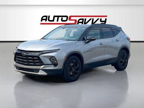 Used 2023 Chevrolet Blazer LT w/ Sound & Technology Package AWD/4WD image 3