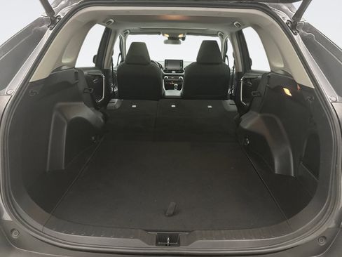 Used 2021 Toyota RAV4 XLE w/ Convenience Package AWD/4WD image 21