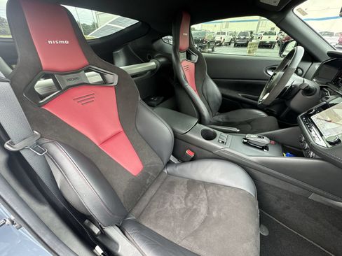Used 2024 Nissan Z NISMO w/ Floor Mat Package RWD image 25