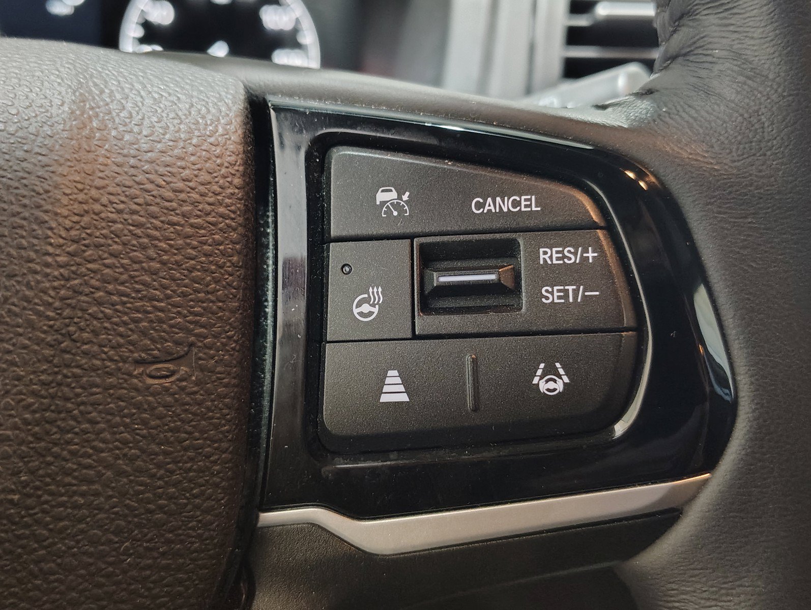 Used 2025 Honda Odyssey Elite image 16