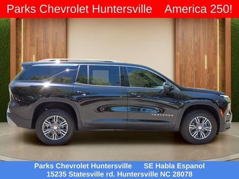 New 2026 Chevrolet Traverse LT w/ Driver Confidence Package FWD image 35