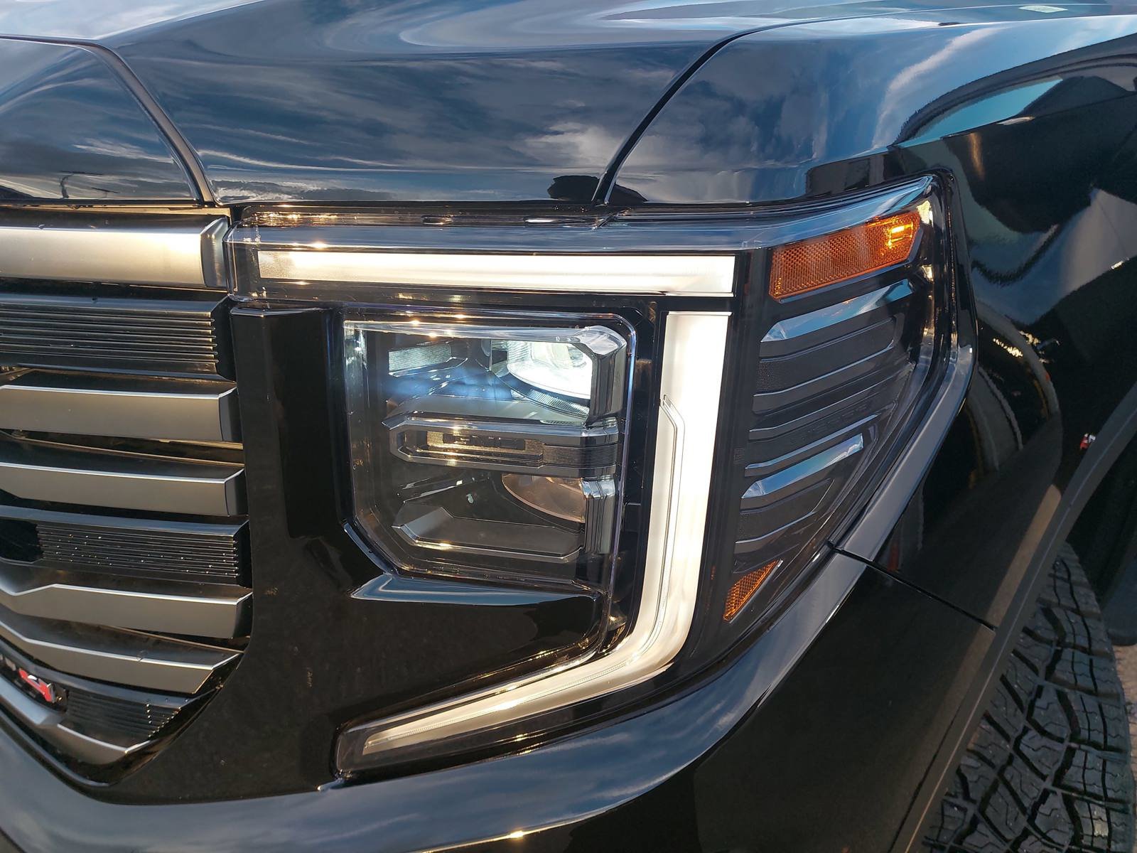 New 2026 GMC Sierra 1500 AT4 w/ AT4 Premium Package AWD/4WD image 31