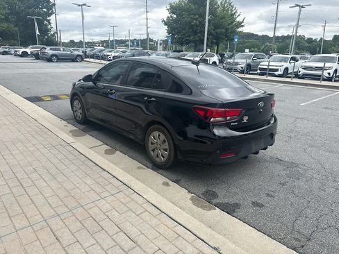 Used 2020 Kia Rio S FWD image 4