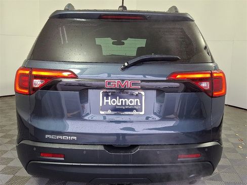 Used 2019 GMC Acadia SLT w/ Black Edition image 8