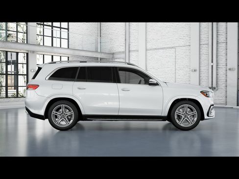 Certified 2026 Mercedes-Benz GLS 450 4MATIC image 11