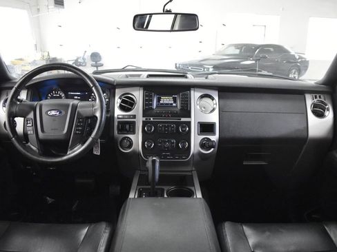 Used 2017 Ford Expedition XLT w/ Equipment Group 201A image 10