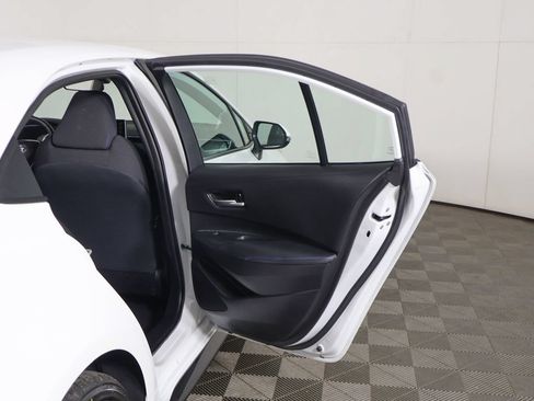 Used 2022 Toyota Corolla SE FWD image 18