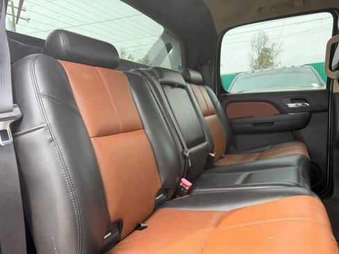 Used 2007 Chevrolet Avalanche LT w/ LT Preferred Equipment Group image 17