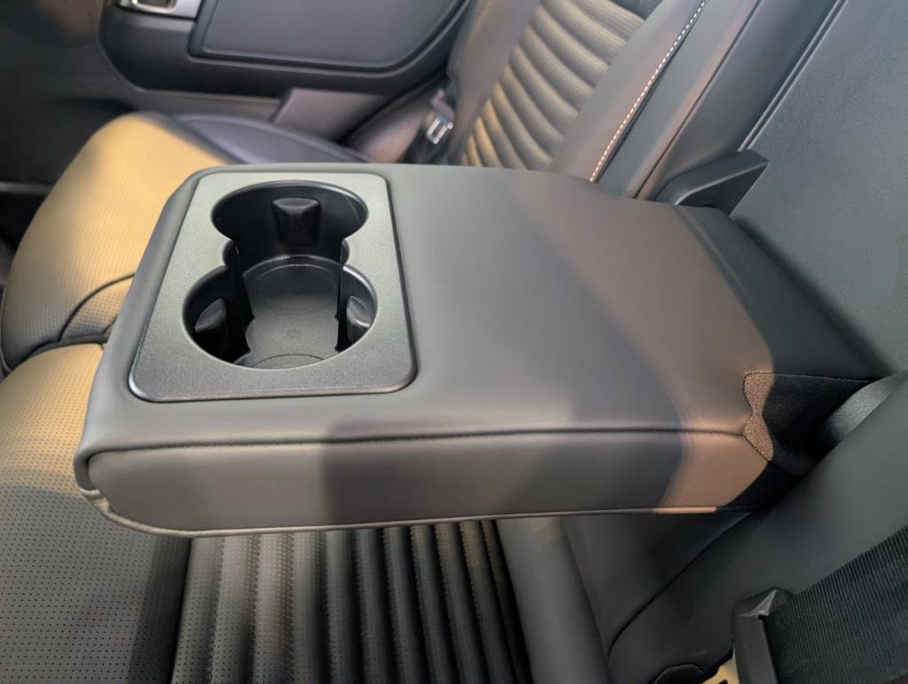 New 2026 Land Rover Discovery Limited Edition AWD/4WD image 28