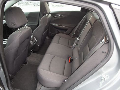 Used 2024 Chevrolet Malibu LT image 12