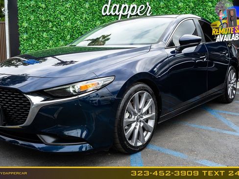 Used 2020 MAZDA MAZDA3 Sedan w/ Select Package FWD image 2