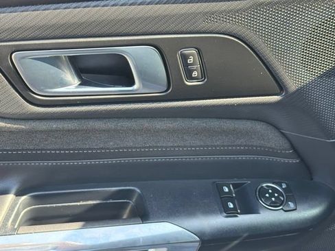 Used 2025 Ford Mustang Coupe RWD image 15