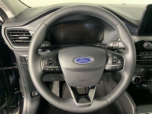 Used 2023 Ford Escape Active image 9