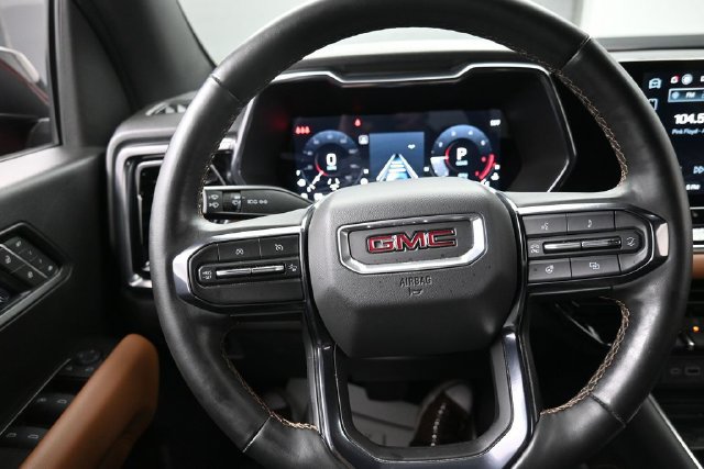 Used 2025 GMC Canyon AT4 w/ Technology Plus Package AWD/4WD image 8
