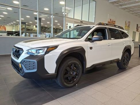 Certified 2025 Subaru Outback Wilderness w/ Wilderness Package AWD/4WD image 3