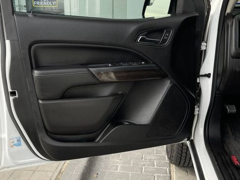 Used 2018 GMC Canyon SLT w/ Driver Alert Package image 9