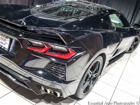 Used 2020 Chevrolet Corvette Stingray Preferred Cpe w/ 2LT Preferred Equipment Group RWD image 8