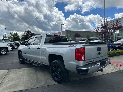 Used 2018 Chevrolet Silverado 1500 LTZ Z71 w/ Redline Edition AWD/4WD image 3