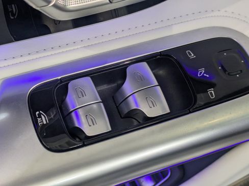 New 2026 Mercedes-Benz Maybach SL 680 image 19