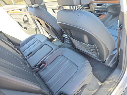 Used 2022 Audi Q5 2.0T Premium image 11
