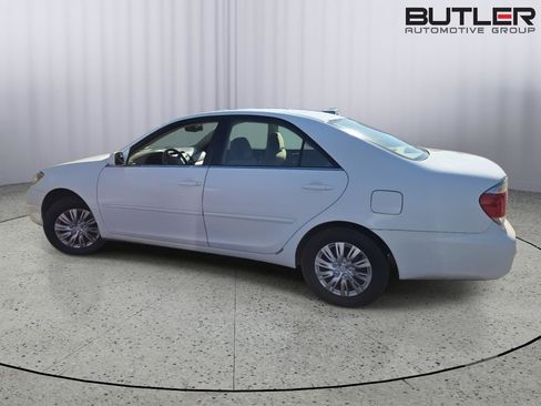 Used 2005 Toyota Camry LE image 8