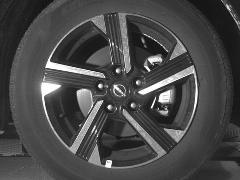 Used 2025 Nissan Sentra SV image 13