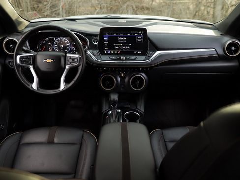 Used 2023 Chevrolet Blazer Premier w/ Enhanced Convenience Package image 22