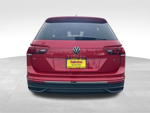 Used 2022 Volkswagen Tiguan SE image 9