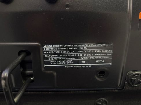 New 2025 Nissan Versa SR w/ Trunk Package image 33