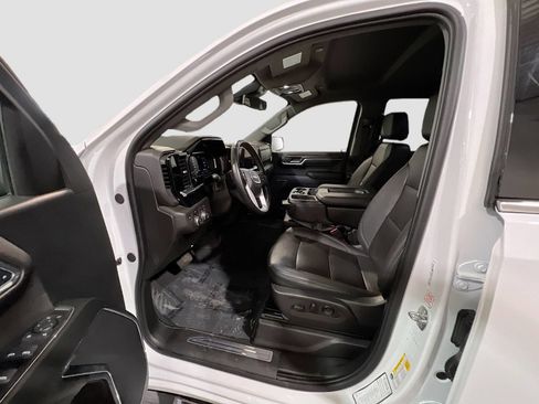 Used 2024 GMC Sierra 1500 SLT image 16