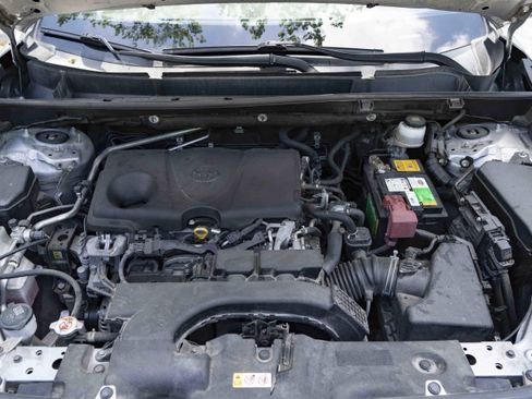 Used 2019 Toyota RAV4 XLE Premium image 39