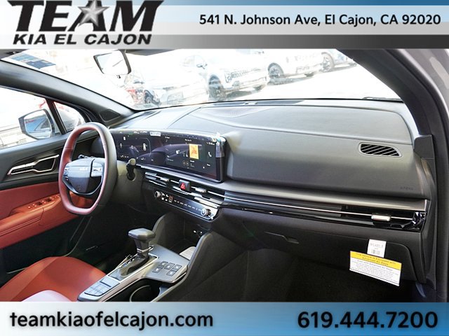 New 2026 Kia Sportage SX FWD image 12