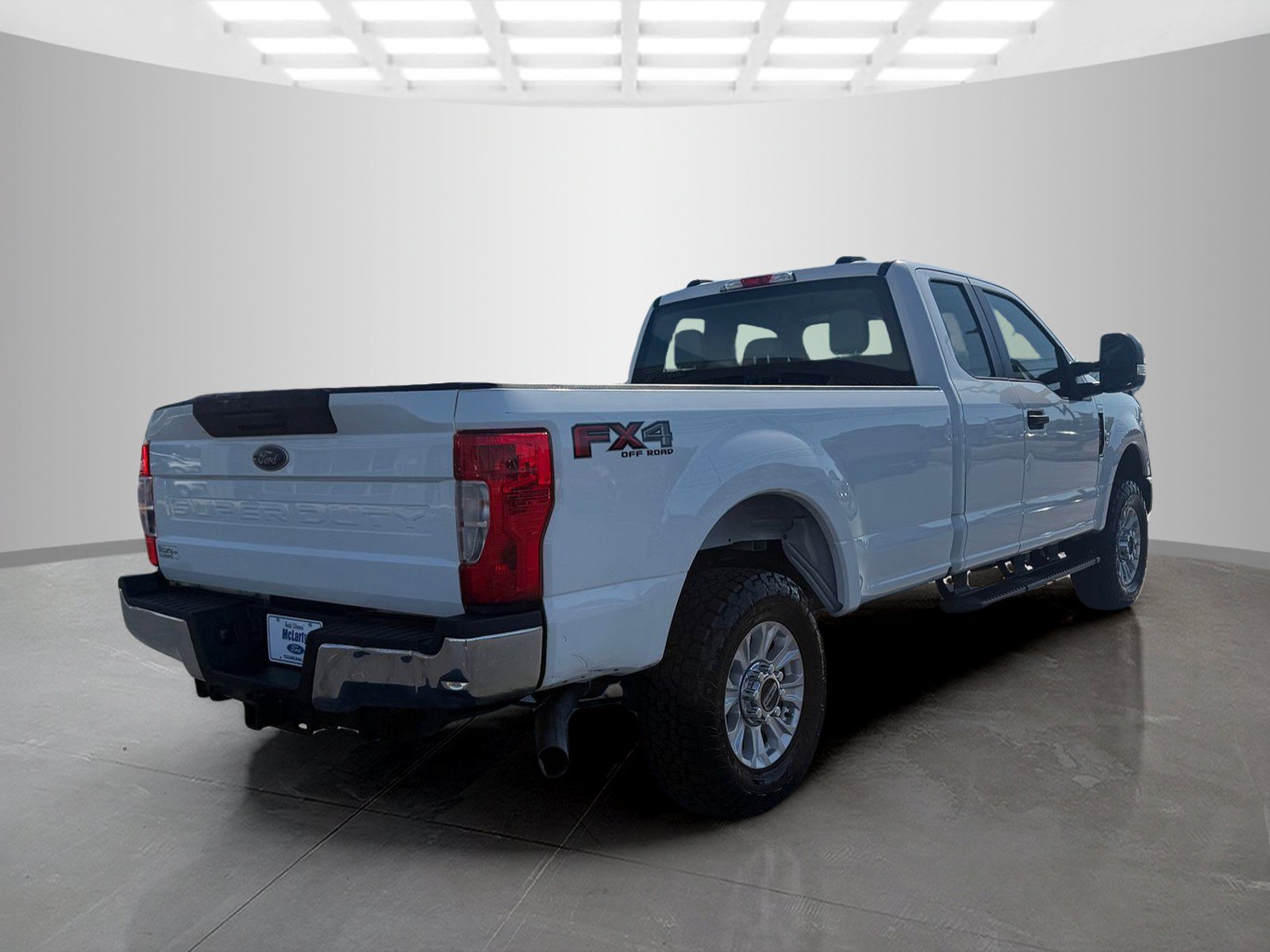 Used 2020 Ford F250 XL w/ STX Appearance Package AWD/4WD image 3