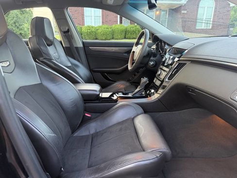 Used 2010 Cadillac CTS V RWD image 31