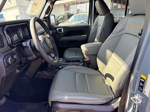 New 2026 Jeep Gladiator Mojave image 22