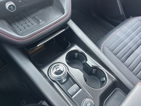 Used 2025 Ford Explorer ST-Line w/ ST-Line Street Pack image 20