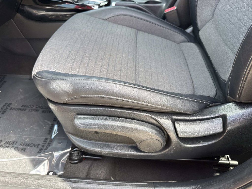 Used 2023 Kia Seltos S w/ Navigation Package FWD image 25