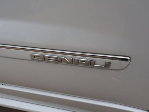 Used 2016 GMC Acadia Denali FWD image 10