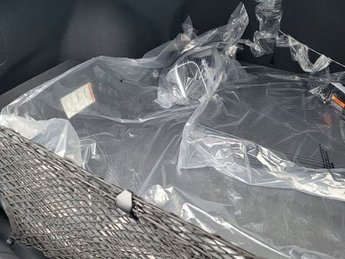 New 2025 Hyundai Elantra Limited image 35