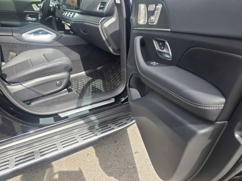 New 2026 Mercedes-Benz GLE 450e 4MATIC image 11