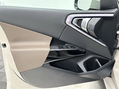 Used 2026 BMW X3 xDrive30 w/ M Sport Package image 26