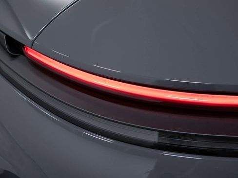 Certified 2025 Porsche 911 Carrera image 32