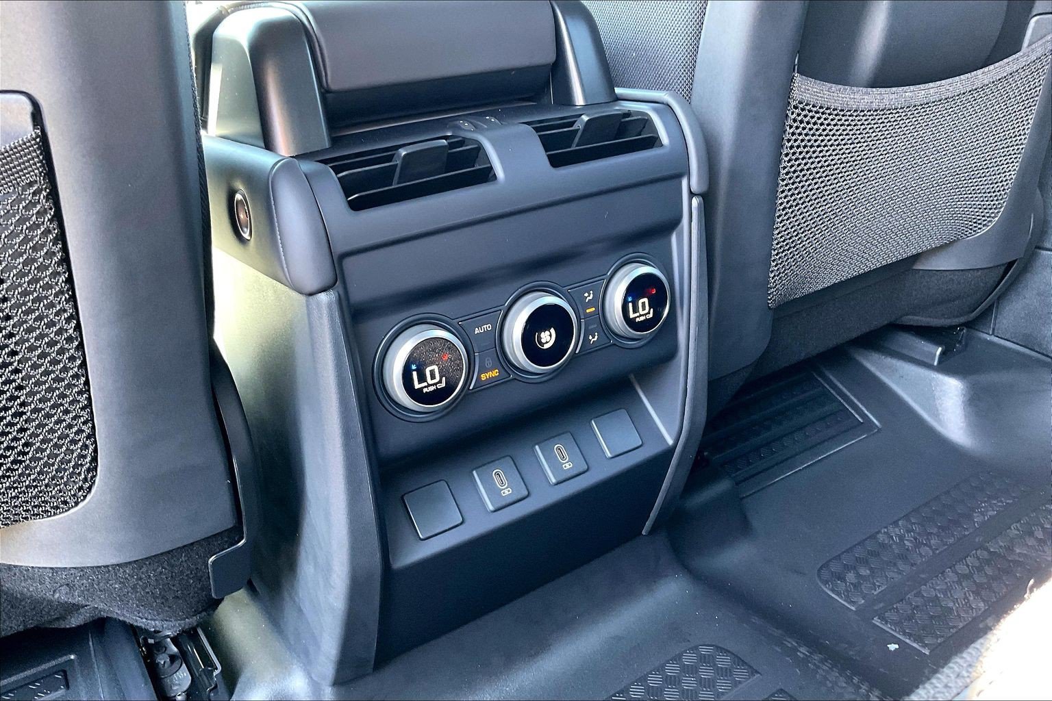 New 2026 Land Rover Defender 110 X AWD/4WD image 25