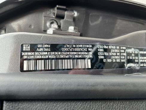 Used 2020 Jeep Renegade Latitude w/ Cold Weather Group image 25