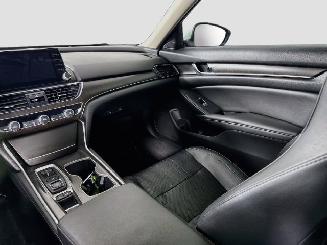 Used 2021 Honda Accord Touring image 24