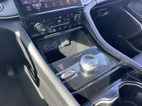 Used 2021 Jeep Grand Cherokee L Limited image 19