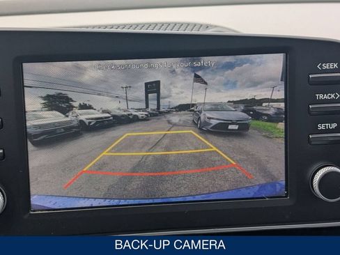 Used 2023 Hyundai Elantra SEL w/ Preferred Accessory Package FWD image 23