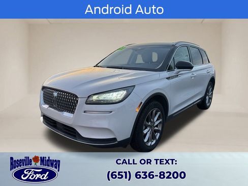 Used 2022 Lincoln Corsair AWD w/ Premium Package image 4