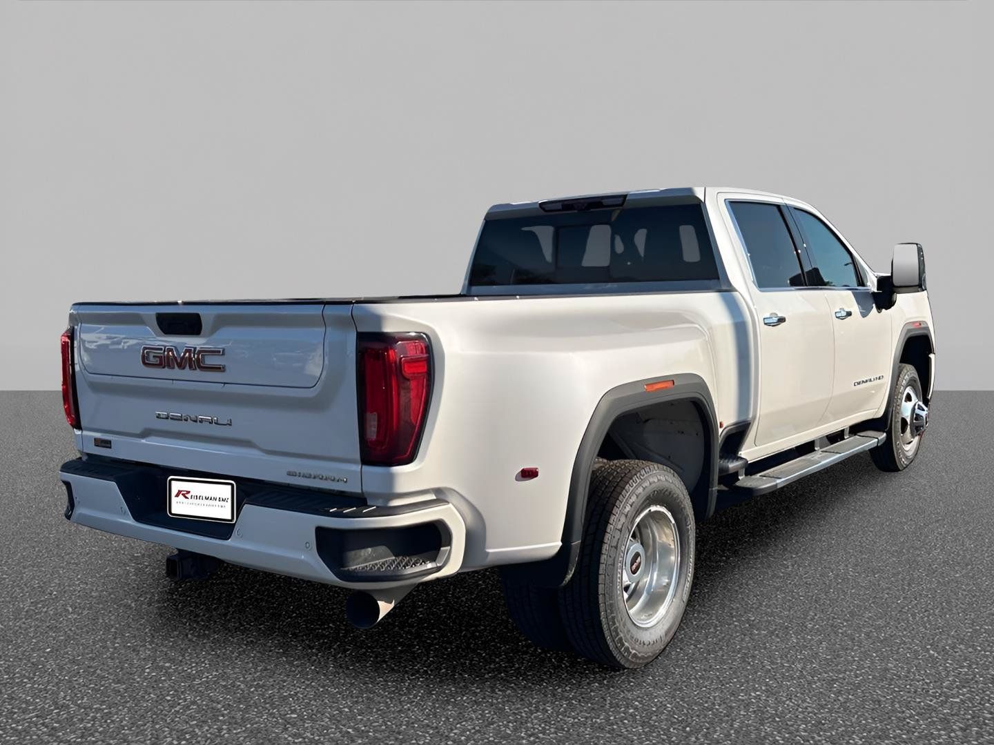 Used 2021 GMC Sierra 3500 Denali w/ Denali Ultimate Package AWD/4WD image 5
